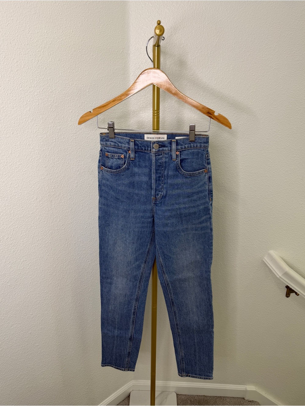 Aritzia Denim Forum The Arlo High Rise Straight Jeans Blue 25